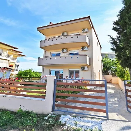 2-bedroom Vacation In Nea Phokea, Halkidiki דירה